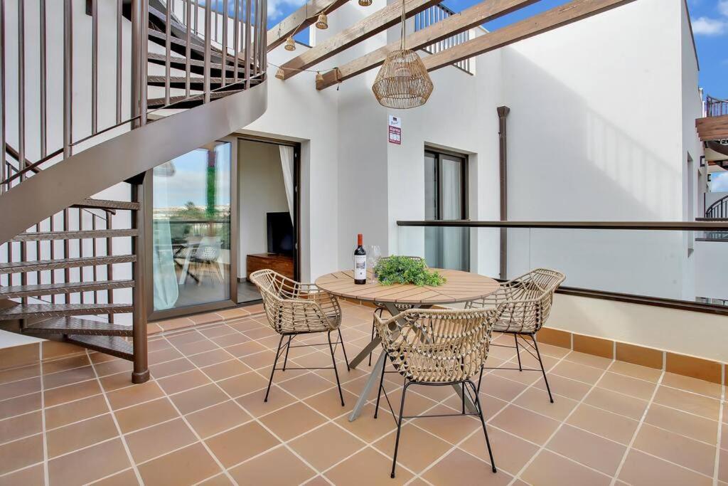 2 Terraces Apartment W/ Astonishing Views. Коста-де-Антигуа Экстерьер фото